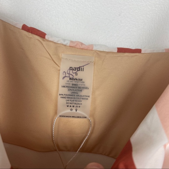 Nadii Strapped Elastic One Piece Swimsuit - Picture 4 of 6